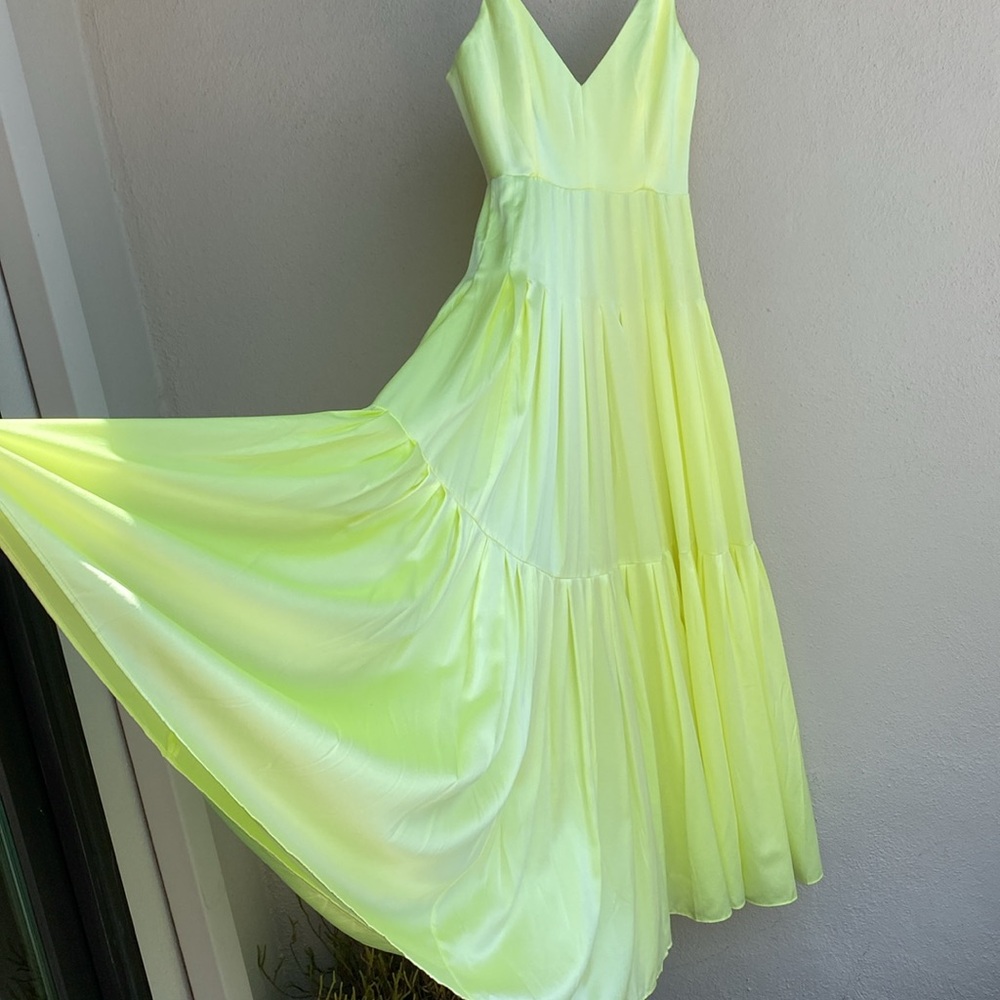 Alex Perry NWT Silk Satin Bikini Tier Ankle Length Dress in Lemon 8 - Picture 4 of 17
